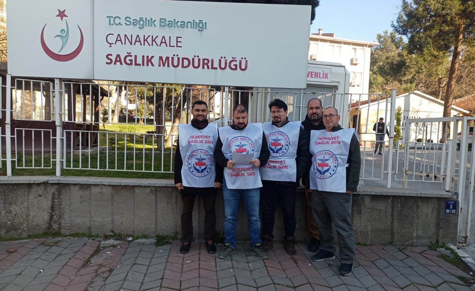 KAMU ÇALIŞANLARINDAN ZAM İSYANI