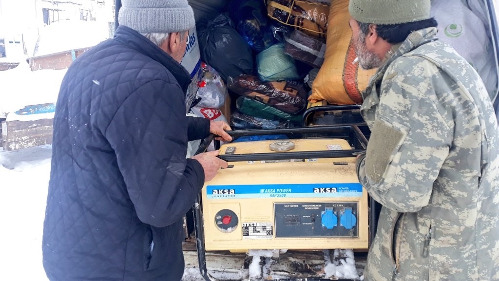 Depremzedelere jeneratör desteği