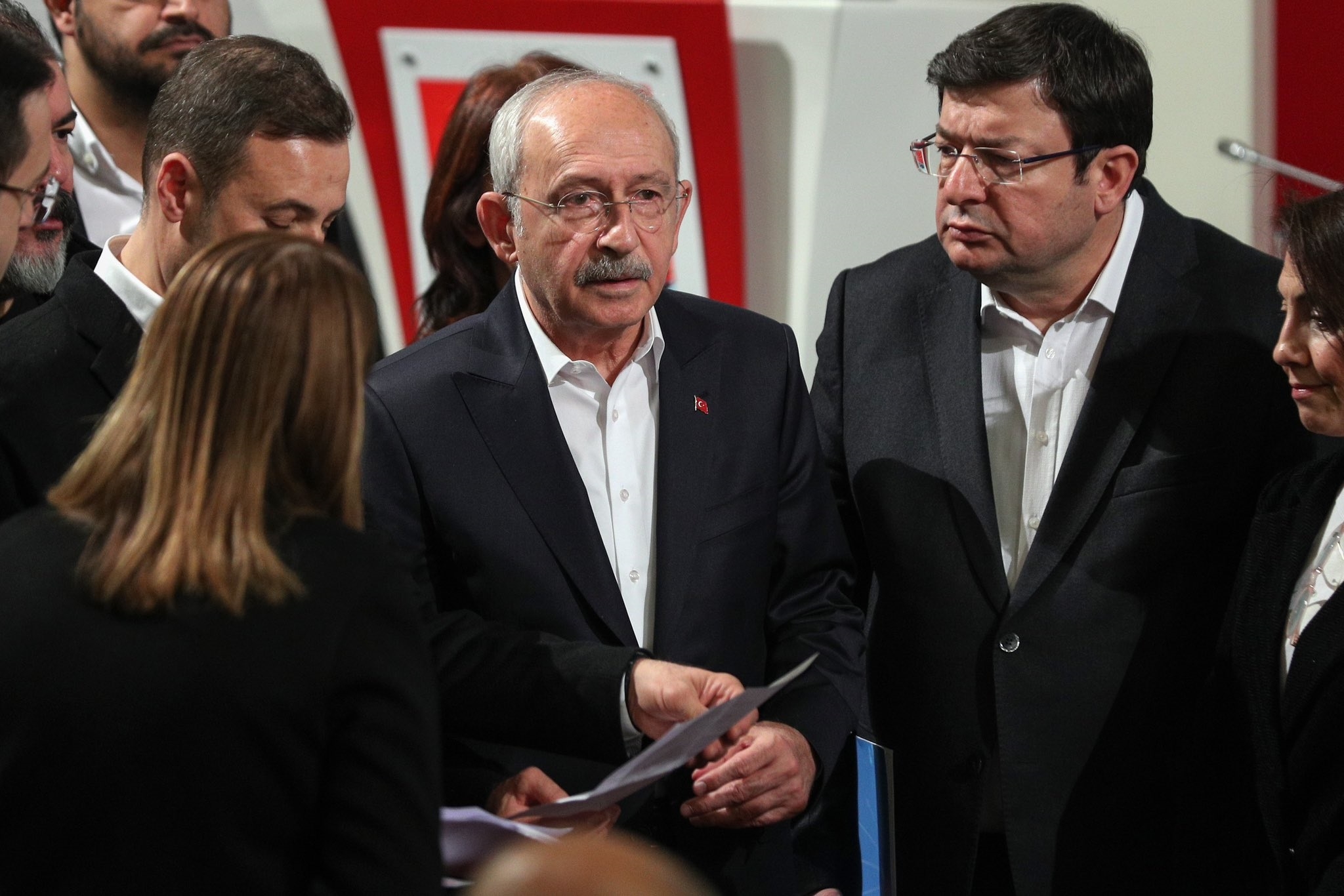 Erkek Kılıçdaroğlu ile Afet Koordinasyon Merkezi’ne gitti