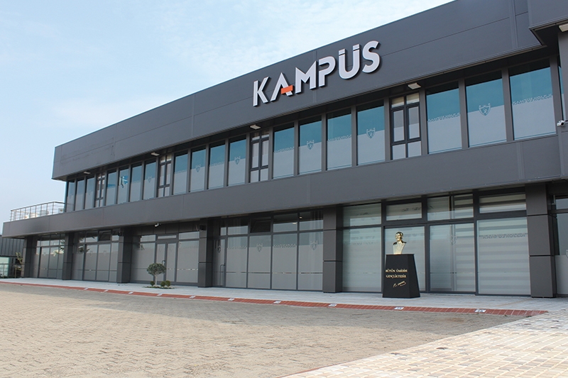 Campus Akademi ve Leons Hotel’den depremzede öğrencilere destek