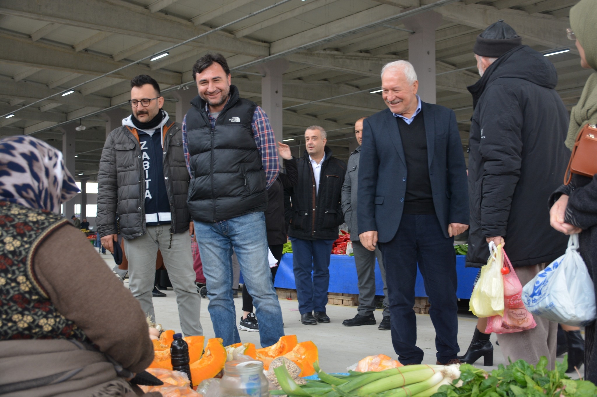Yılmaz’dan kapalı pazar yerine ziyaret