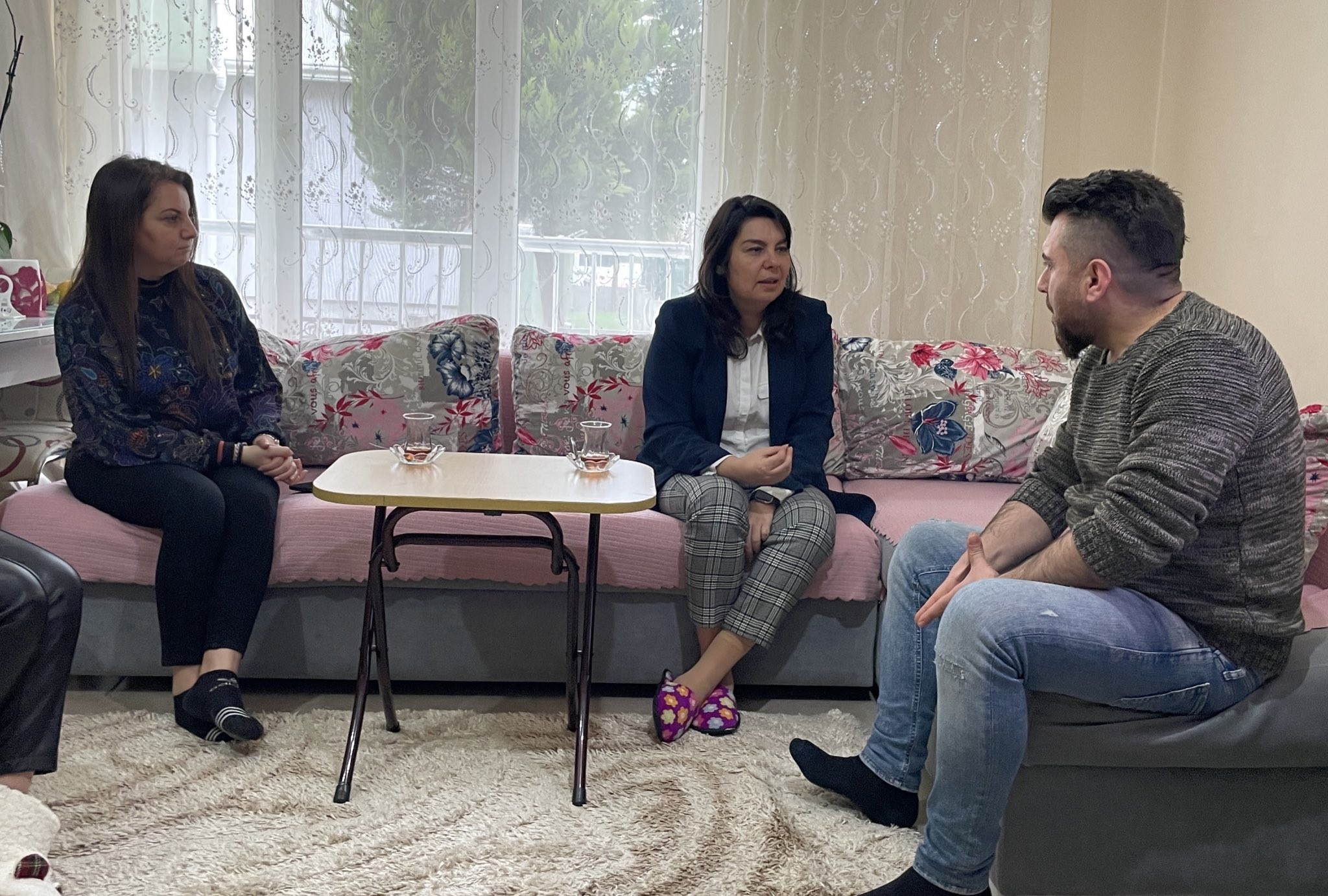 İskenderoğlu’ndan depremzedelere ziyaret