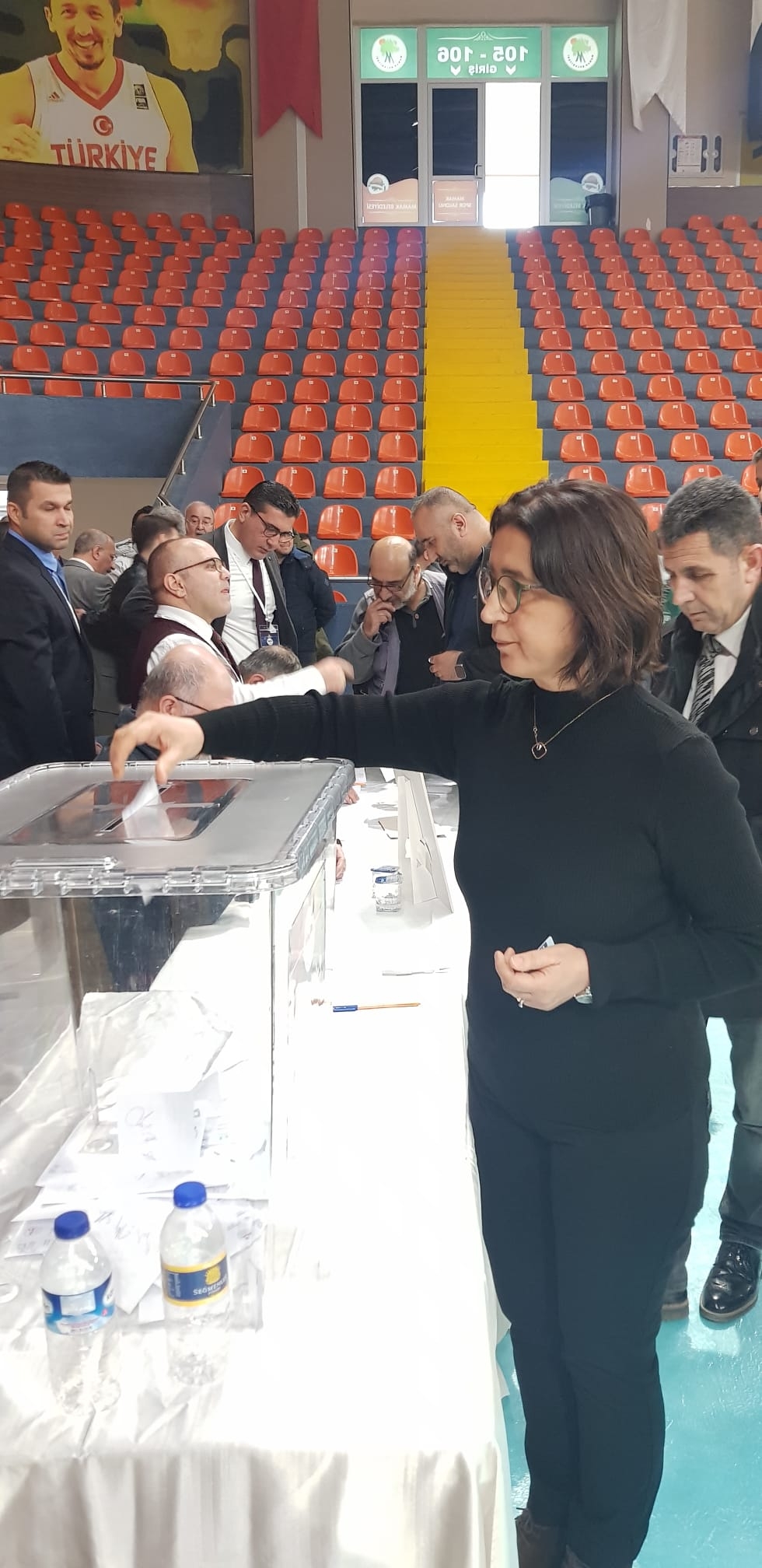 ‘Patron oy kullanıyor’