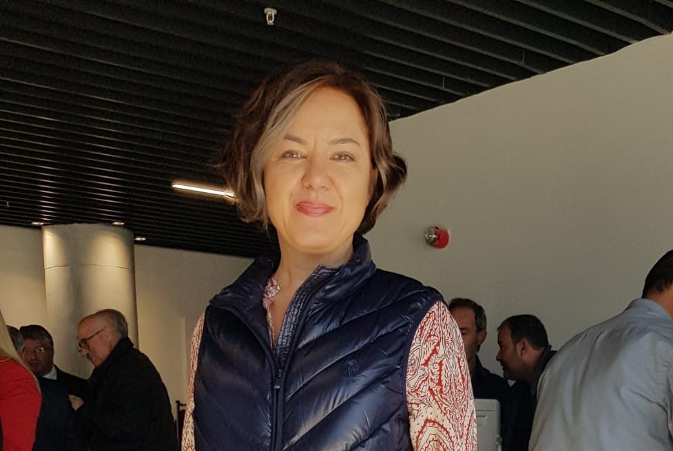 Sevil Hanımın pozundaki detay