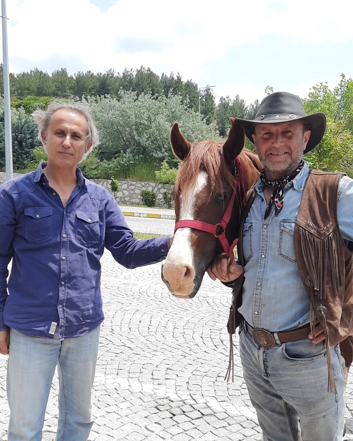 Tufan’a atlı ziyaret