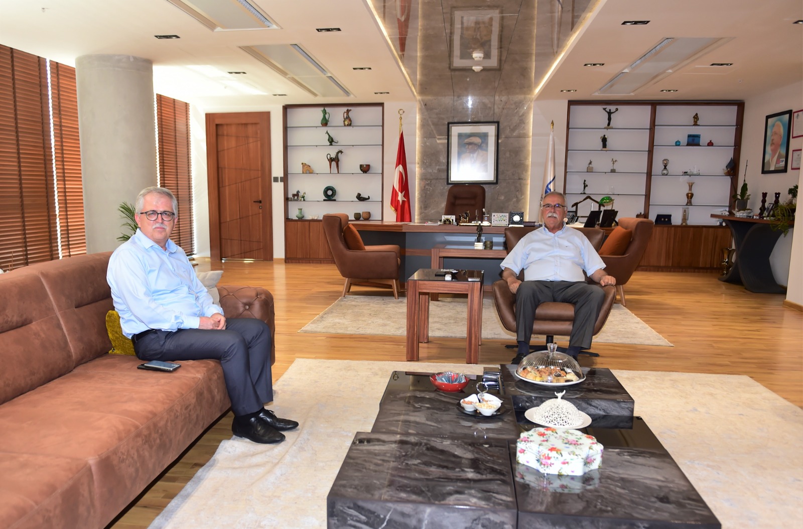 Başkan Gökhan konuklarını ağırladı