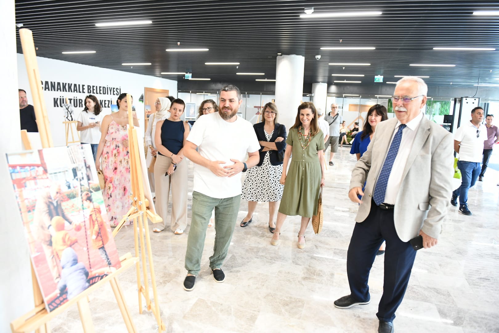 Dara sergi açtı