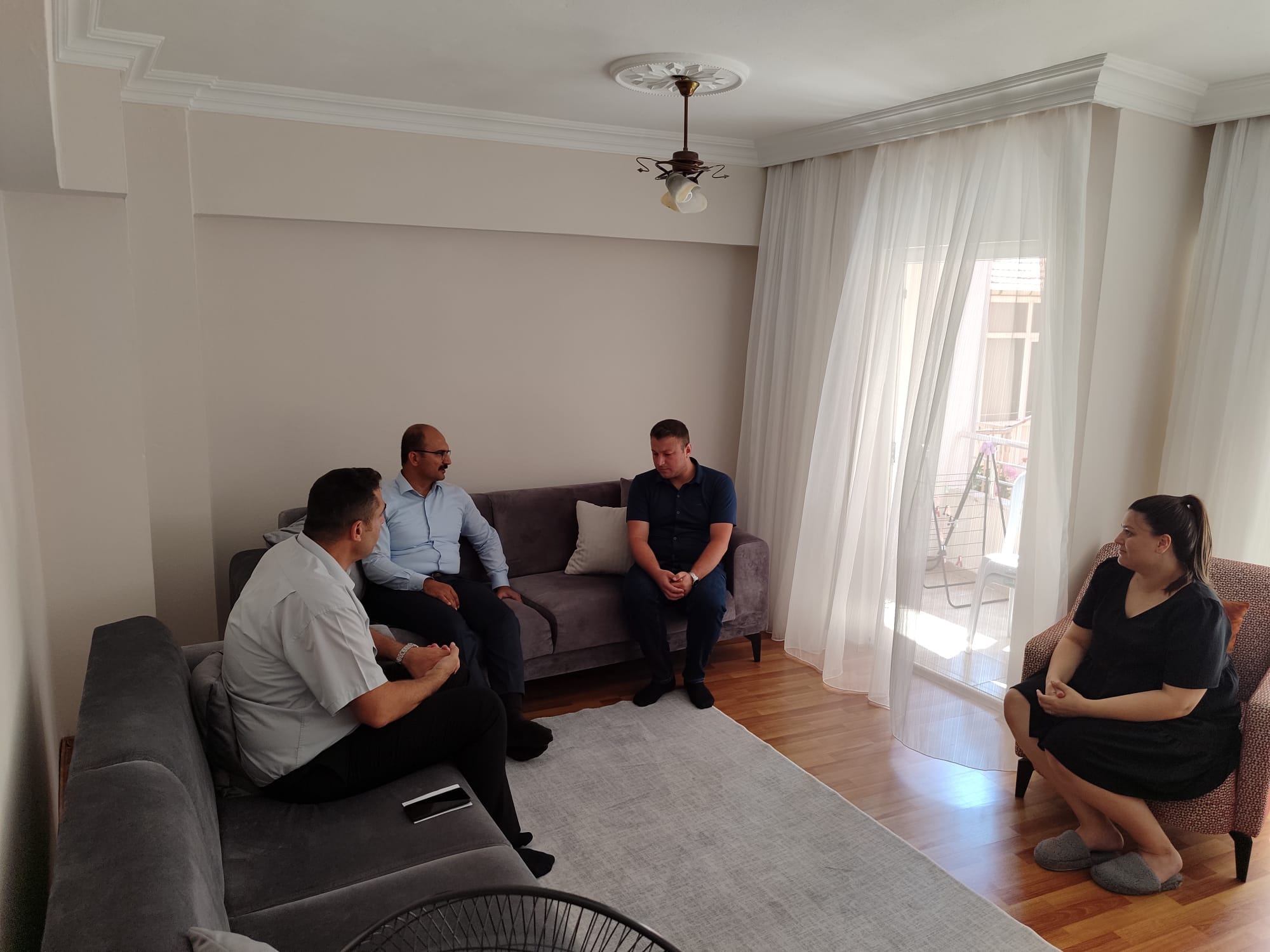 Kaymakam Bekir Abacı Depremzede Aileleri Ziyaret Etti