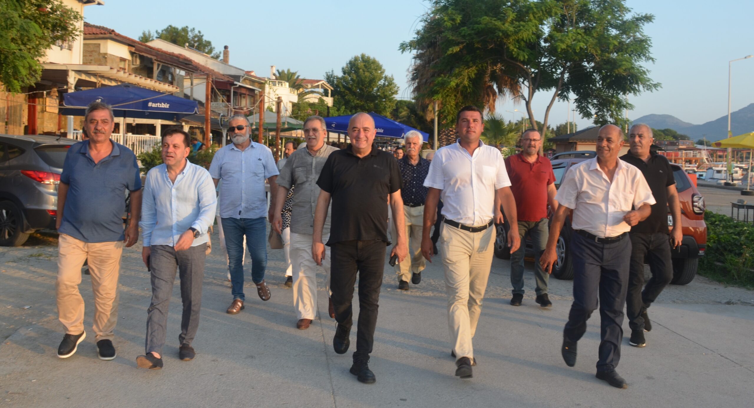 “Erdoğan dışında birinin adamı olan, çekilsin”