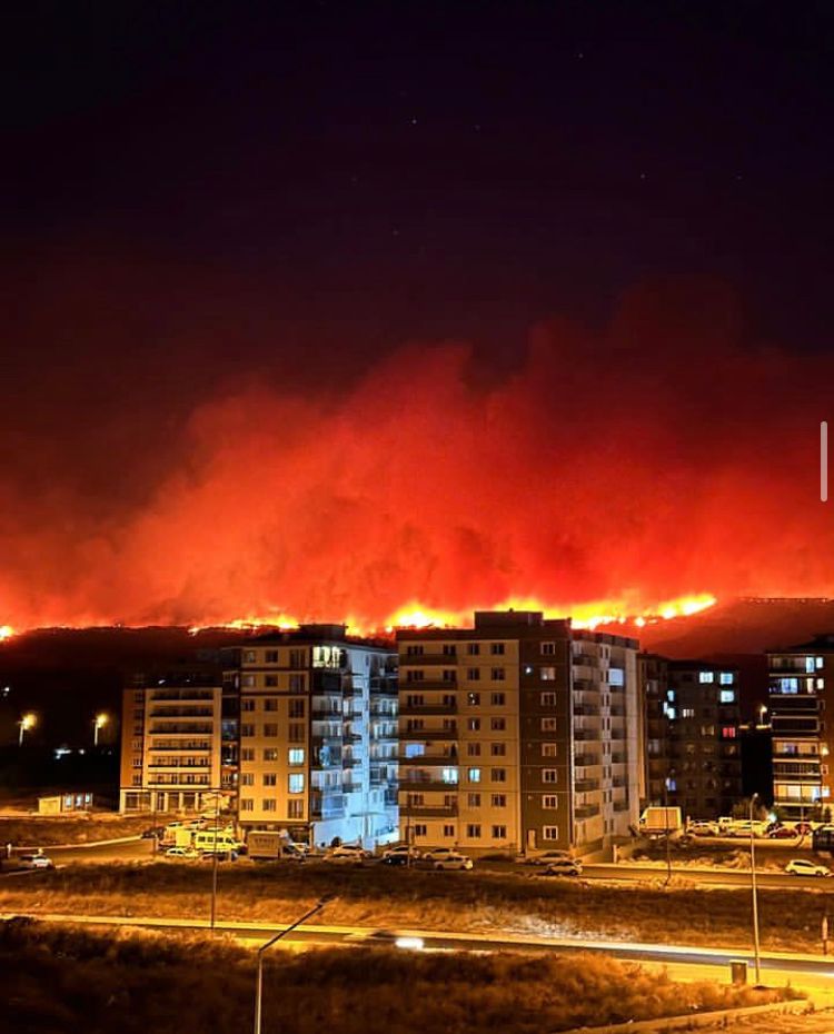 VATANDAŞLARDAN YANGIN DEĞERLENDİRMESİ