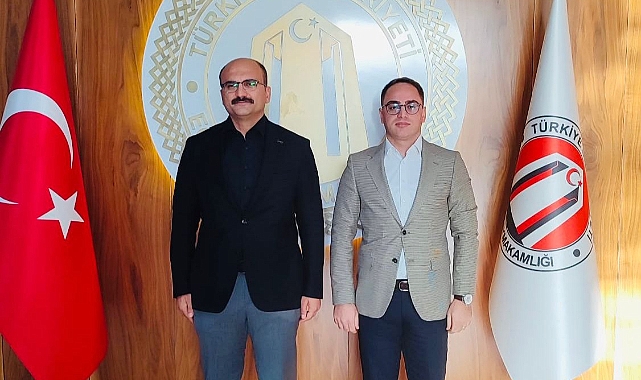 Gelibolu Kaymakamından Çiçek’e Ziyaret