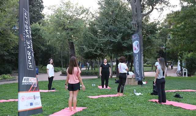Yoga yaptılar