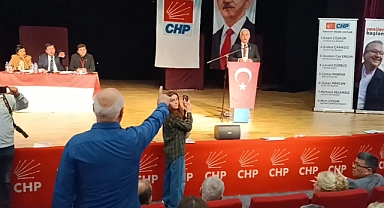 Kongrede gergin hava