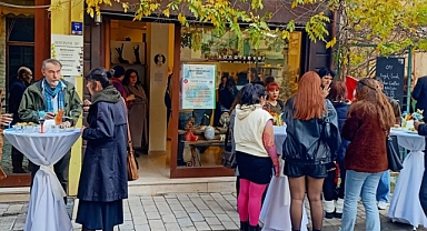 Çanakkale'de Yeni Yıl Özgün Tebrik Kartları Sergisi açıldı!