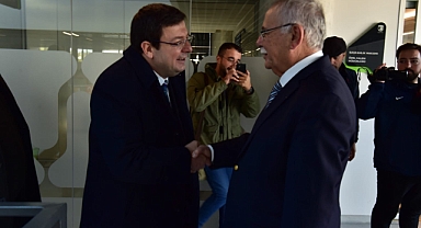 CHP Çanakkale Belediye Başkan Adayı Erkek’ten Başkan Gökhan’a ziyaret