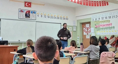 Eceabat’ta öğrencilere ağız ve diş sağlığı eğitimi