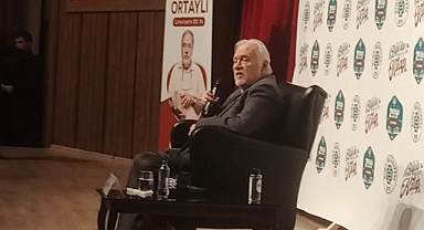 Fuarda İlber Ortaylı izdihamı yaşandı