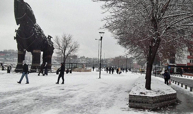 Beklenen kar sonunda geliyor