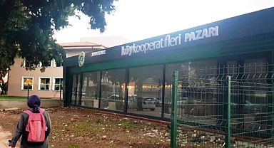 Köy Pazarı Kooperatifi Tarım'ın bahçesinde yatıyor