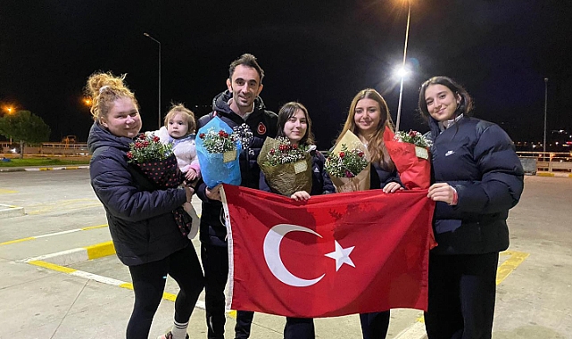 Madalyaları topladılar