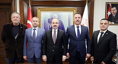 MHP Gelibolu İlçe yönetimi Bülent Turan’a ziyaret düzenledi