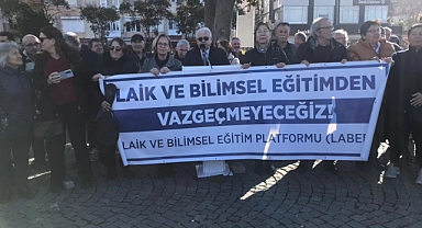 ''Tarikattan sivil toplum kuruluşu olmaz''