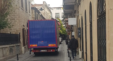 Yayaların kaldırım çilesi