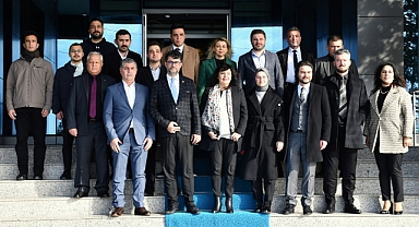 AKP'li İskenderoğlu'ndan Rektör Erenoğlu'na ziyaret