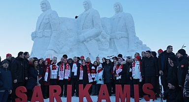 Bakan Göktaş, Sarıkamış'ta Şehitler İçin Yapılan Kardan Heykellerin Açılışına Katıldı