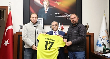 Bayırköyspor’dan Başkan Özacar’a ziyaret