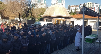 Biranıl ailesinin delikanlısı Siret Biranıl toprağa verildi (videolu)