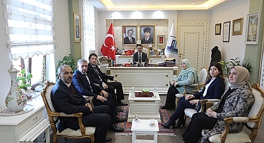 Birlik Vakfı Çanakkale Şubesinden, Vali Aktaş'a ziyaret