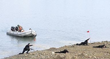 Çanakkale'de "Durgun Sulardan Geçiş Eğitimi"