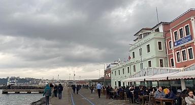 Çanakkale yeni yıla yağmurla başladı (videolu)