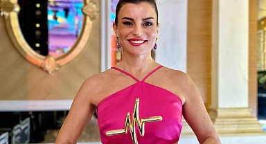 Ece Vahapoğlu’na Fit Ödül!