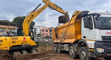Ezine'de okul yapım çalışmaları başladı