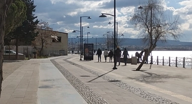 Hafta sonu Çanakkale halkı sahildeydi