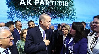İskenderoğlu, 2024 Yerel Seçim Beyannamesi Tanıtım Toplantısına katıldı