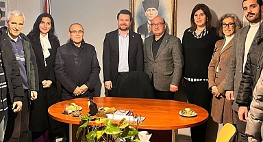 İYİ Partili Kunt, Atatürkçü Düşünce Derneği'ni ziyaret etti