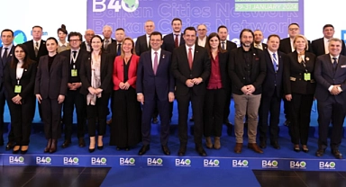 Mutluay, B40 Tiran Zirvesinde