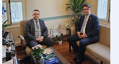 Rektör Erenoğlu’ndan Müdür Esirgemez’e ziyaret