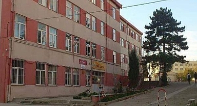 Tarihi Çan Lisesi kitap oluyor