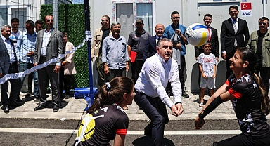 Aşkın Bak, “Gençler ve çocuklar için sporun bir eğlence ile beraber rahatlatıcı ve iyileştirici etkisi var