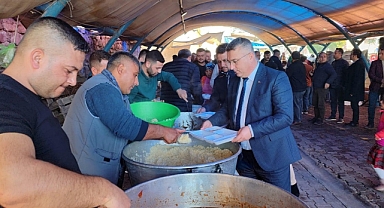 Ayvacık'ta işçilere hayır yemeği