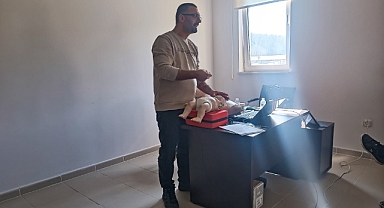 Biga Belediyesi itfaiye personeline ilk yardım eğitimi düzenlendi