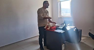 Biga Belediyesi itfaiye personeline ilk yardım eğitimi düzenlendi