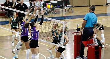 Çanakkale Belediyespor Voleybol Takımı, Göztepe Karşısında Çekişmeli Mücadelede Galibiyeti Kaçırdı