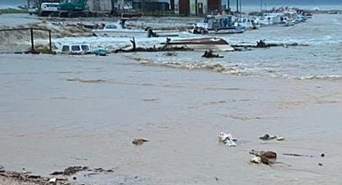 Çanakkale'de şiddetli yağışlar Kepez Çayı'nı taşırdı