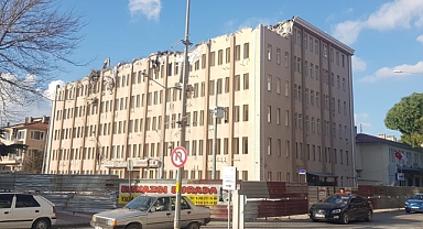 Çanakkale eski İl Emniyet Müdürlüğü yıkılıyor