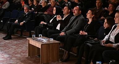 Erdinç Dolu ve Eşi Şenay Yerli Dolu, Türk Müziği Korosu Konserine Katıldı